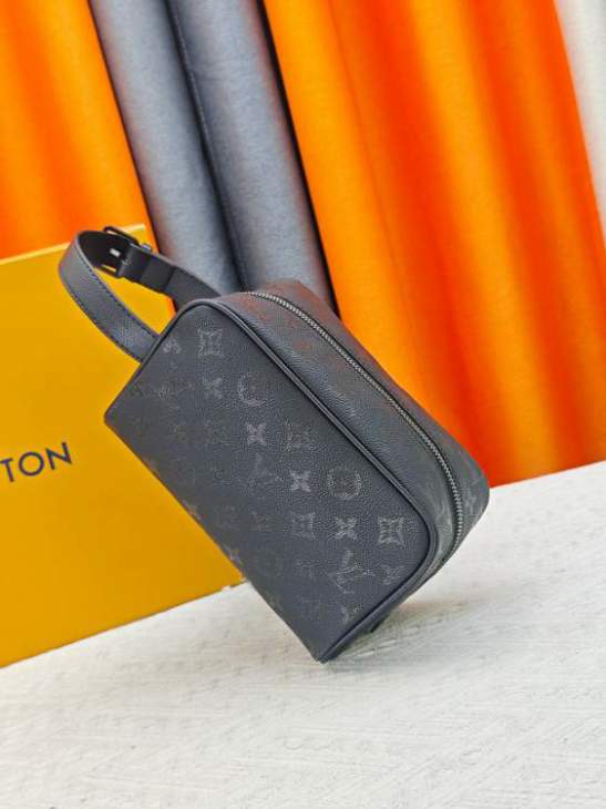 Picture of Louis Vuitton Wallets _SKUfw237317824fw
